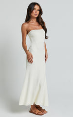Jenara Knitted Midi Dress - Strapless Knited Midi Dress in Off White