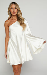 Karla Mini Dress - One Shoulder Long Sleeve Dress in Pearl