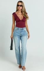 Gloria Top - V Neck Lace Detail Cap Sleeve Top in Wine