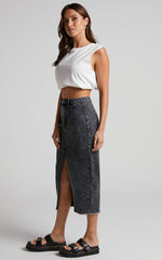 Janeve Midi Skirt - Front Split Denim Skirt in Black Acid Wash