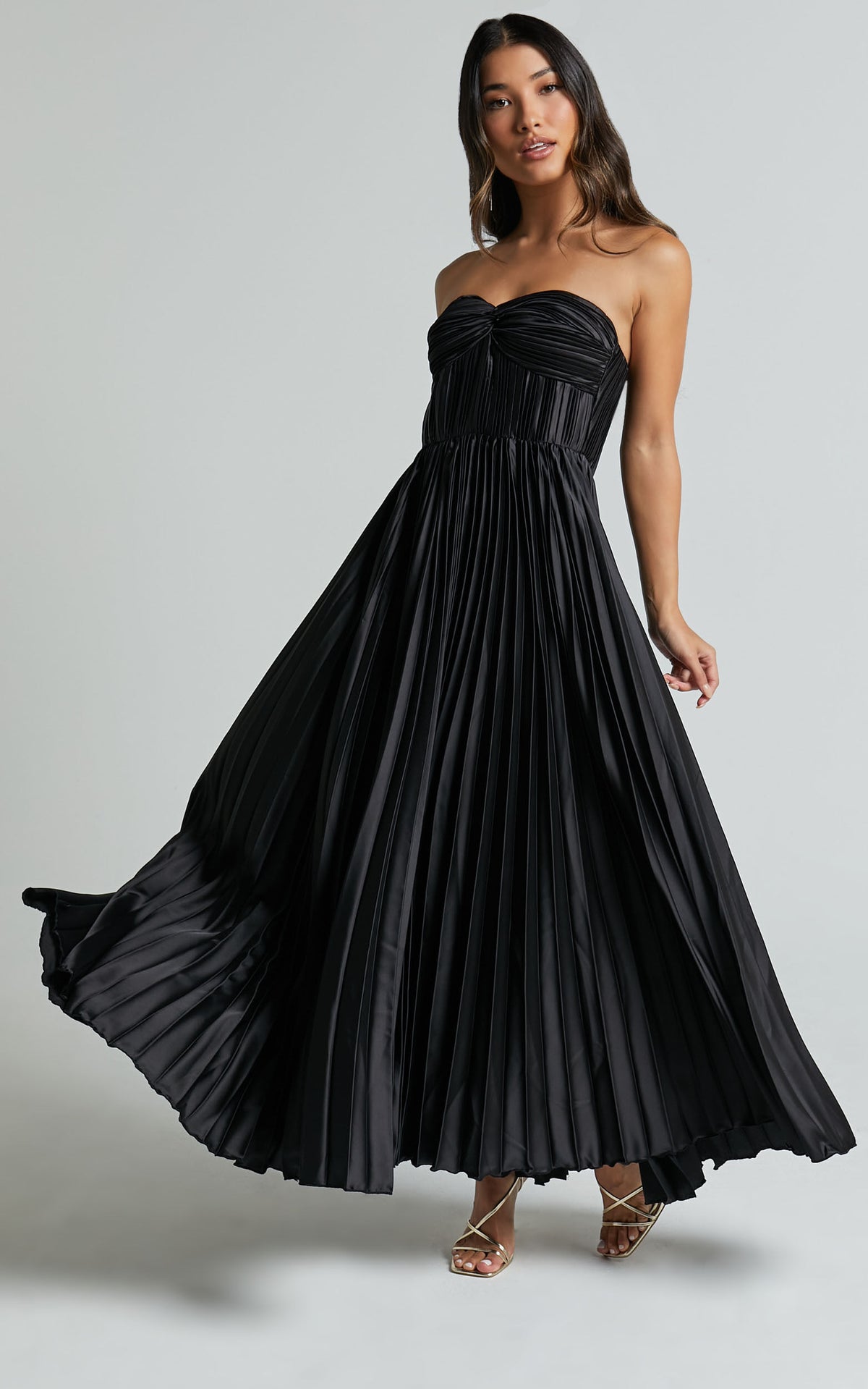 Heidi Midi Dress - Strapless Twist Bust Detail Pleated Midi Dress in Black